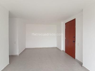Apartamento de 3 alcobas en venta en Laureles, Medellín, 67 m² · foto 3 de 18