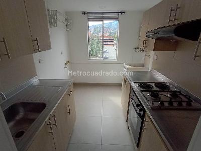 Apartamento de 3 alcobas en venta en Laureles, Medellín, 67 m² · foto 6 de 18