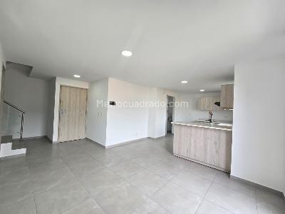 Apartamento de 2 alcobas en venta en Belen, Medellín, 112 m² · foto 2 de 15