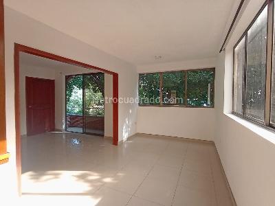 Apartamento en venta en La America, Medellín · foto 2 de 18