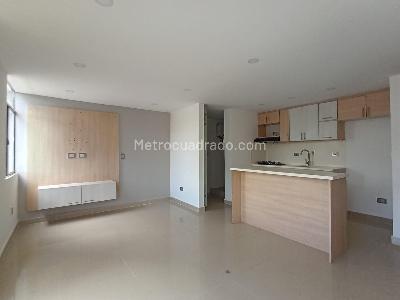 Apartamento en venta en La America, Medellín · foto 2 de 18