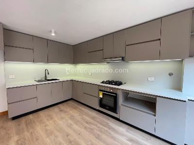 Apartamento de 3 alcobas en venta en Laureles, Medellín, 155 m² · foto 6 de 18