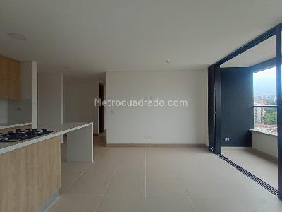 Apartamento de 3 alcobas en venta en Laureles, Medellín, 84 m² · foto 3 de 16