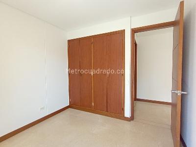 Apartamento de 2 alcobas en arriendo en Laureles, Medellín, 88 m² · foto 10 de 17