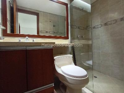 Apartamento de 2 alcobas en arriendo en Laureles, Medellín, 88 m² · foto 16 de 17