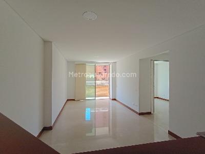 Apartamento de 2 alcobas en arriendo en Laureles, Medellín, 88 m² · foto 2 de 17