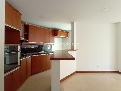 Apartamento de 2 alcobas en arriendo en Laureles, Medellín, 88 m² · foto 5 de 17