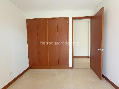 Apartamento de 2 alcobas en arriendo en Laureles, Medellín, 88 m² · foto 9 de 17
