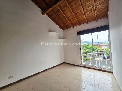Casa de 4 alcobas en venta en Belen, Medellín, 50 m² · foto 13 de 20