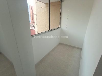 Apartamento de 3 alcobas en venta en Laureles, Medellín, 95 m² · foto 16 de 19