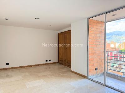 Apartamento de 4 alcobas en venta en Laureles, Medellín, 225 m² · foto 14 de 19