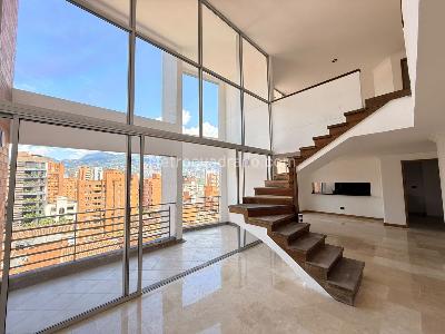 Apartamento de 4 alcobas en venta en Laureles, Medellín, 225 m² · foto 3 de 19