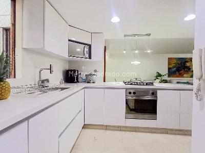 Apartamento de 3 alcobas en venta en La Castellana, Medellín, 118 m² · foto 10 de 20