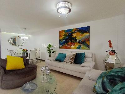 Apartamento de 3 alcobas en venta en La Castellana, Medellín, 118 m² · foto 3 de 20