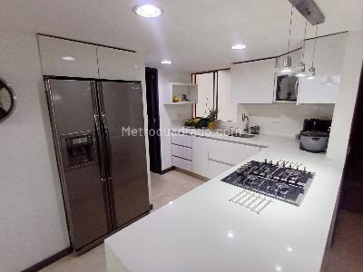 Apartamento de 3 alcobas en venta en La Castellana, Medellín, 118 m² · foto 7 de 20