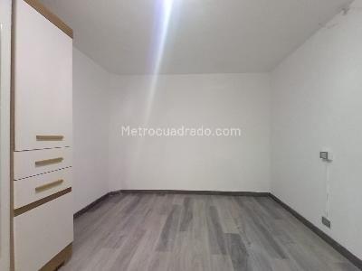 Casa de 5 alcobas en arriendo en Santa Teresita, Medellín, 204 m² · foto 12 de 20