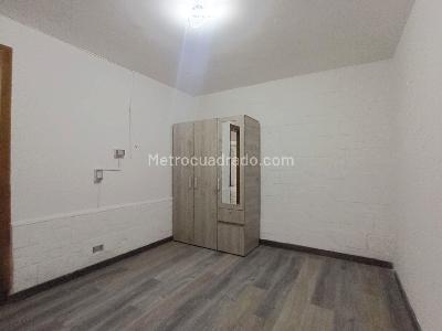 Casa de 5 alcobas en arriendo en Santa Teresita, Medellín, 204 m² · foto 6 de 20