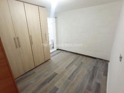 Casa de 5 alcobas en venta en Santa Teresita, Medellín, 204 m² · foto 13 de 20