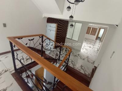 Casa de 5 alcobas en venta en Santa Teresita, Medellín, 204 m² · foto 5 de 20