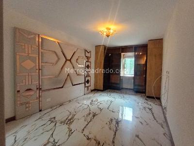 Casa de 5 alcobas en venta en Santa Teresita, Medellín, 204 m² · foto 8 de 20