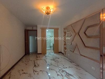 Casa de 5 alcobas en venta en Santa Teresita, Medellín, 204 m² · foto 9 de 20