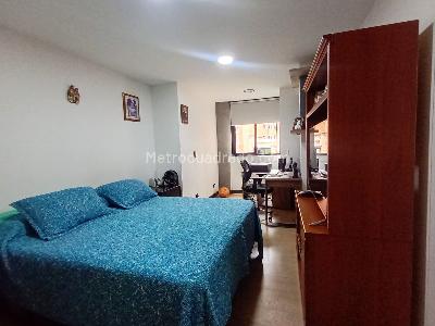 Apartamento de 2 alcobas en venta en Laureles, Medellín, 65 m² · foto 10 de 20