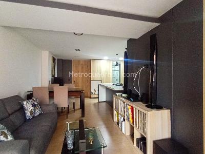 Apartamento de 2 alcobas en venta en Laureles, Medellín, 65 m² · foto 2 de 20