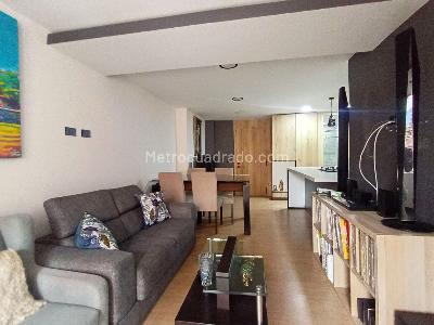 Apartamento de 2 alcobas en venta en Laureles, Medellín, 65 m² · foto 3 de 20