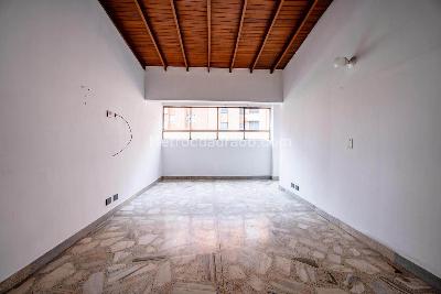 Apartamento de 4 alcobas en venta en Laureles, Medellín, 210 m² · foto 10 de 20