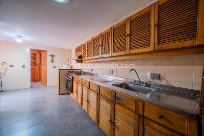 Apartamento de 4 alcobas en venta en Laureles, Medellín, 210 m² · foto 7 de 20