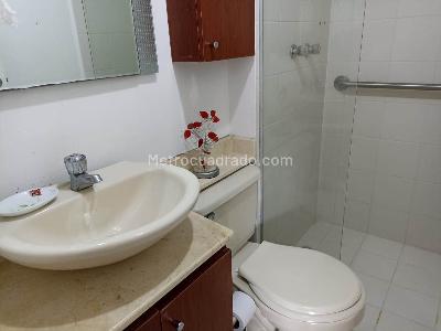 Apartamento de 3 alcobas en venta en El Rincón, Medellín, 67 m² · foto 13 de 14