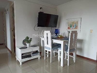 Apartamento de 3 alcobas en venta en El Rincón, Medellín, 67 m² · foto 3 de 14