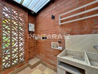 Casa en venta en Intermedia, Envigado · foto 4 de 17