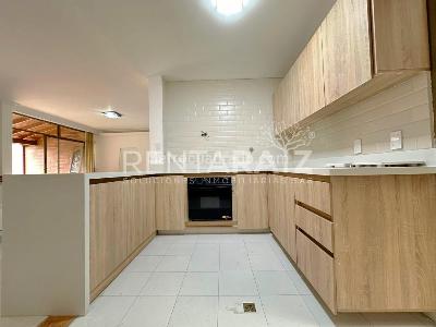 Casa en venta en Intermedia, Envigado · foto 5 de 17