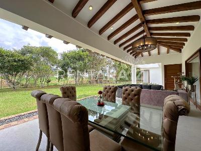 Casa de 4 alcobas en arriendo en Llano Grande Cabeceras, Medellín, 400 m² · foto 6 de 20