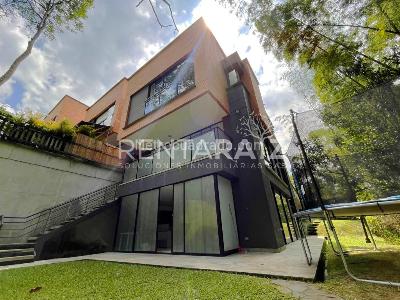 Casa de 4 alcobas en venta en Loma Del Chocho, Envigado, 400 m² · foto 8 de 20