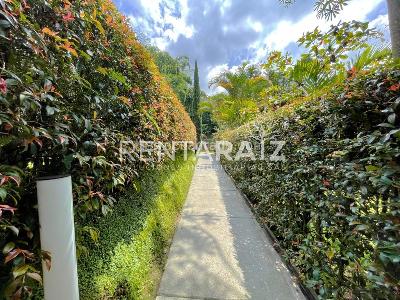 Casa de 4 alcobas en venta en Loma Del Chocho, Envigado, 400 m² · foto 20 de 20
