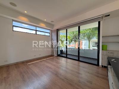 Casa de 5 alcobas en venta en El Poblado, Medellín, 900 m² · foto 15 de 20