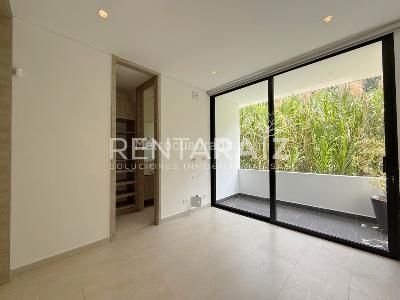 Casa de 5 alcobas en venta en El Poblado, Medellín, 900 m² · foto 17 de 20