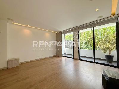 Casa de 5 alcobas en venta en El Poblado, Medellín, 900 m² · foto 18 de 20