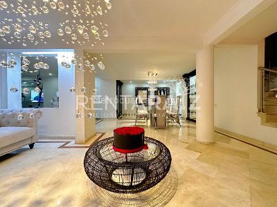 Casa de 4 alcobas en arriendo en Loma De Los Parra, Medellín, 340 m² · foto 12 de 20