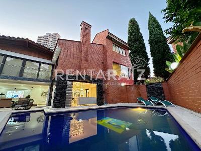 Casa de 4 alcobas en arriendo en Loma De Los Parra, Medellín, 340 m² · foto 14 de 20