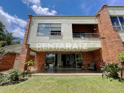 Casa de 3 alcobas en arriendo en San Lucas, Medellín, 243 m² · foto 2 de 20