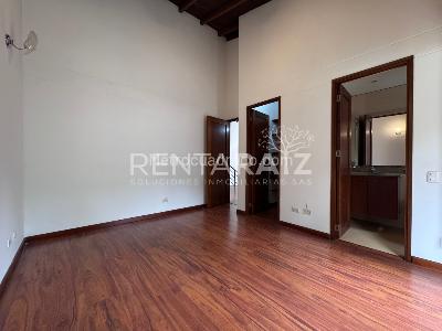 Casa de 3 alcobas en venta en Loma Del Chocho, Envigado, 247 m² · foto 11 de 20