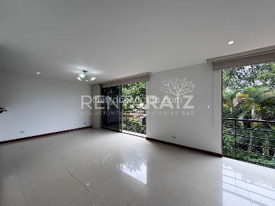 Casa de 3 alcobas en venta en Loma Del Chocho, Envigado, 247 m² · foto 17 de 20