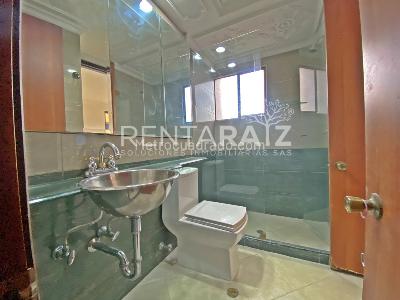 Apartamento de 4 alcobas en venta en Belen Loma De Los Bernal, Medellín, 156 m² · foto 13 de 20