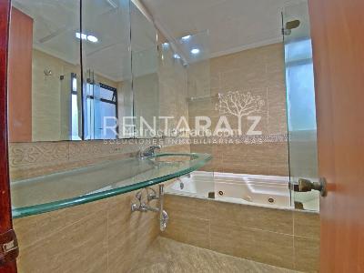 Apartamento de 4 alcobas en venta en Belen Loma De Los Bernal, Medellín, 156 m² · foto 17 de 20