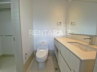 Apartaestudio en venta en El Poblado, Medellín, 72 m² · foto 19 de 20