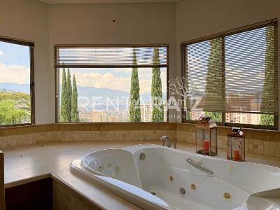 Casa de 4 alcobas en venta en Loma Del Escobero, Envigado, 500 m² · foto 8 de 20