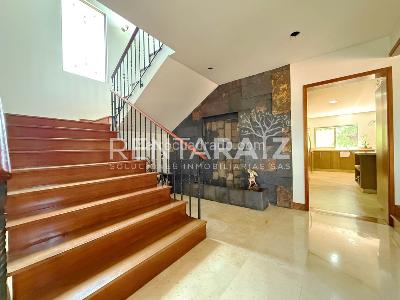 Casa de 4 alcobas en venta en Loma Del Escobero, Envigado, 500 m² · foto 19 de 20